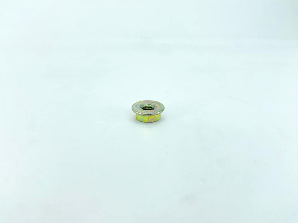 Z3221 - PORCA SEXTAVADA C/FLANGE CLASSE 8 CHAVE 10 MA 6 (Z600)  - 057680 - 073373 - 7197329 - 87043031 / JOHN DEERE/ VALTRA/ CASE/NEW HOLLAND