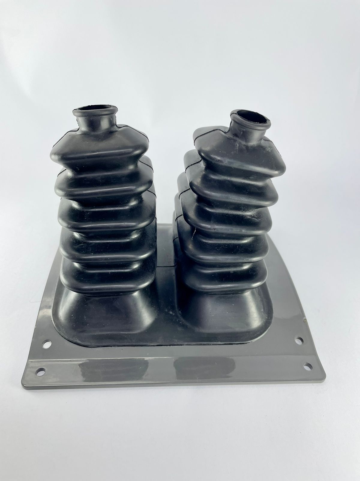 D.A Z988 - COIFA COM CHAPA METALICA MASSEY FERGUSON: 86979800 em