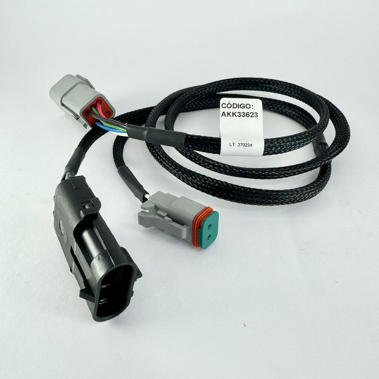 Z2364 - CHICOTE ELETRICO - AA79093 - AKK22626 - AKK33623 / JOHN